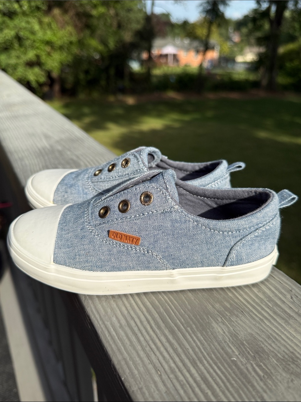 Old Navy Toddler Blue Unisex Laceless Slip-On Canvas Sneakers (Size: 10)(EUC)